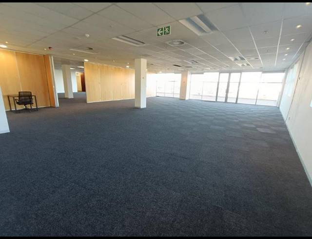 BUSINESS PROPERTY TO RENT IN CONSTANTIA KLOOF
